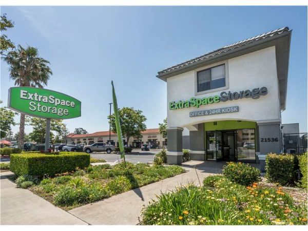 Extra Space Storage - 1103 - Chatsworth - Devonshire St - 21536 Devonshire Street