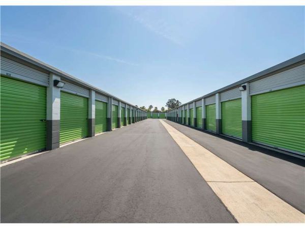 Extra Space Storage - 1103 - Chatsworth - Devonshire St - 21536 Devonshire Street