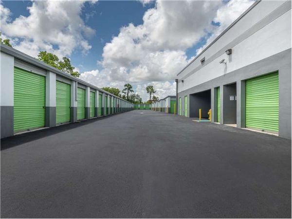 Extra Space Storage - 0209 - Miami - Sunset Dr West - 9400 Florida 986