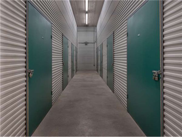 Extra Space Storage - 0209 - Miami - Sunset Dr West - 9400 Florida 986