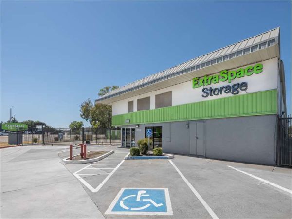 Extra Space Storage - 0253 - Sacramento - Florin Rd - 1353 Florin Road