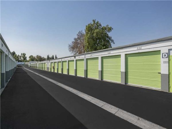 Extra Space Storage - 0328 - Sacramento - Auburn Blvd - 5770 Auburn Boulevard
