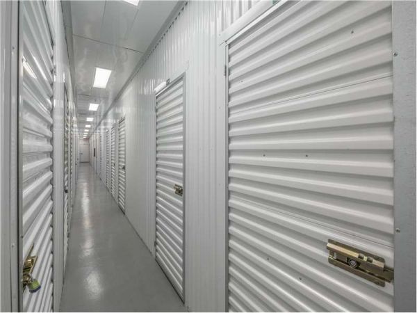 Extra Space Storage - 0328 - Sacramento - Auburn Blvd - 5770 Auburn Boulevard