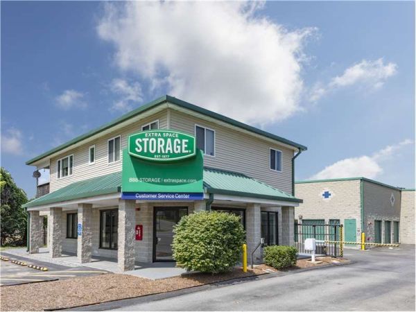 Extra Space Storage - 0410 - Raynham - Broadway - 266 Broadway