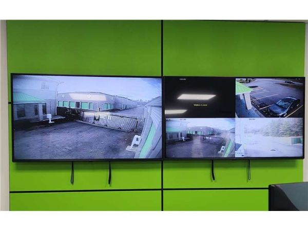 Extra Space Storage - 0410 - Raynham - Broadway - 266 Broadway