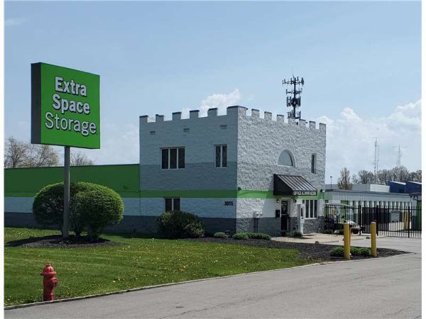 Extra Space Storage - 0478 - Columbus - W Dublin Granville - 3015 West Dublin Granville Road