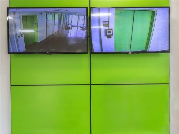 Extra Space Storage - 0525 - Columbus - Kenny Rd - 4616 Kenny Road