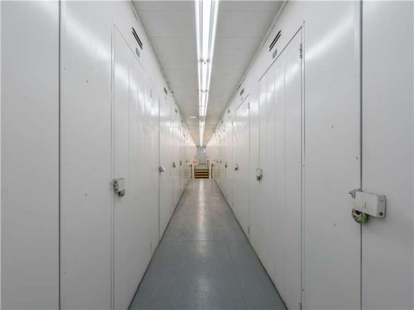 Extra Space Storage - 0549 - Los Alamitos - Cerritos Ave - 3592 Cerritos Avenue