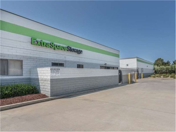 Extra Space Storage - 0549 - Los Alamitos - Cerritos Ave - 3592 Cerritos Avenue