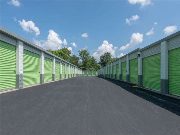 Extra Space Storage - 0663 - St. Louis - Gravois Rd - 9825 Gravois Road