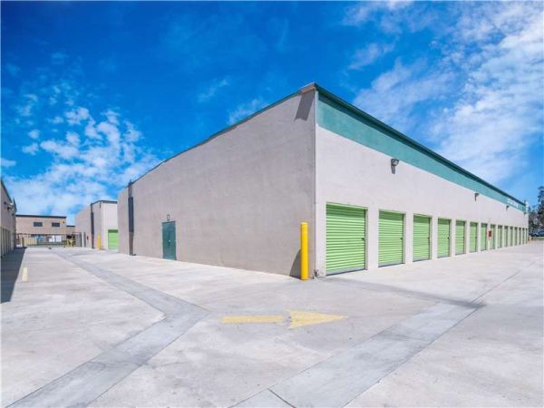 Extra Space Storage - 0778 - San Diego - Cabot Dr - 8192 Miramar Road