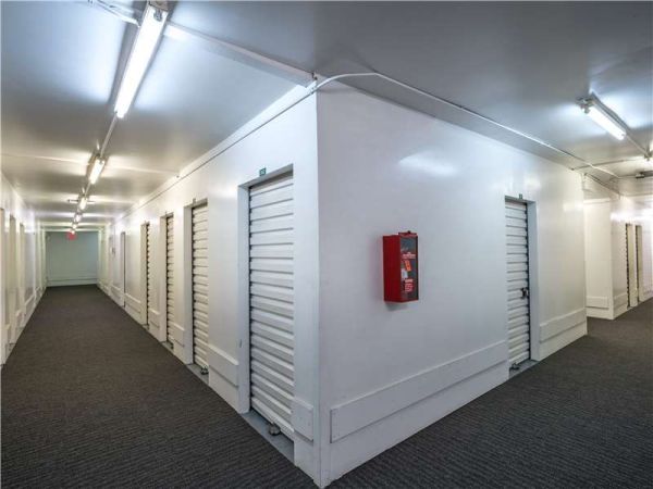 Extra Space Storage - 0778 - San Diego - Cabot Dr - 8192 Miramar Road