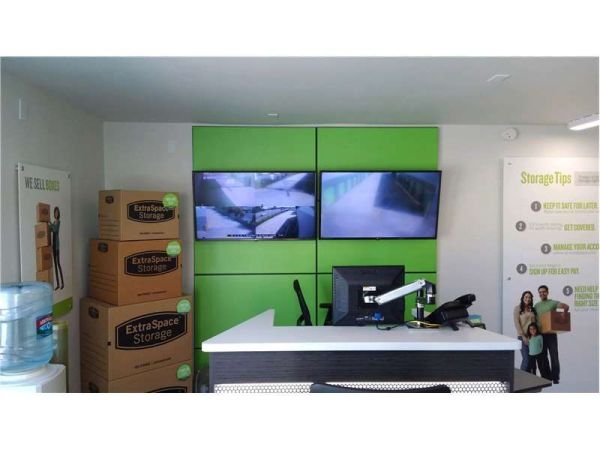 Extra Space Storage - 0778 - San Diego - Cabot Dr - 8192 Miramar Road