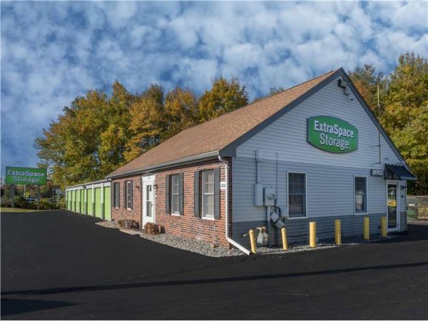 Extra Space Storage - 0790 - New Bedford - Acushnet Ave - 3131 Acushnet Avenue