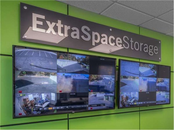 Extra Space Storage - 0790 - New Bedford - Acushnet Ave - 3131 Acushnet Avenue