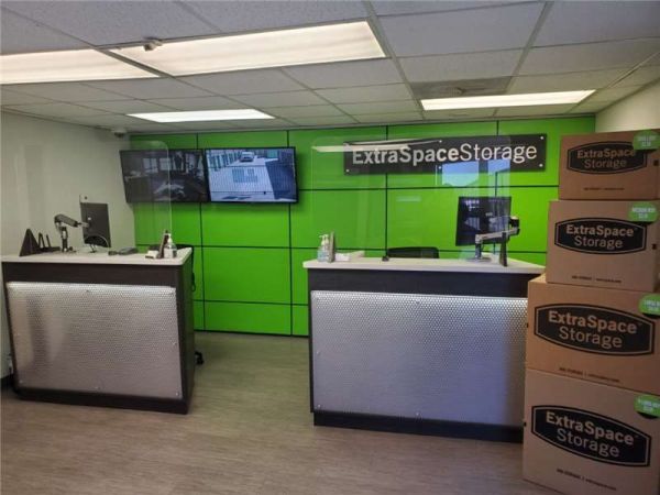 Extra Space Storage - 0825 - Orange - South Flower St - 340 South Flower Street