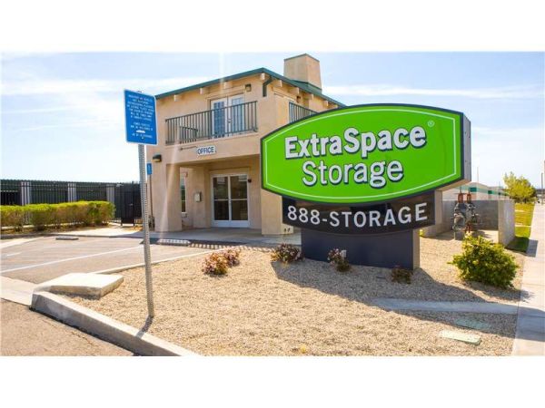 Extra Space Storage - 1358 - Lancaster - West Ave J-8 - 1722 West Avenue J8