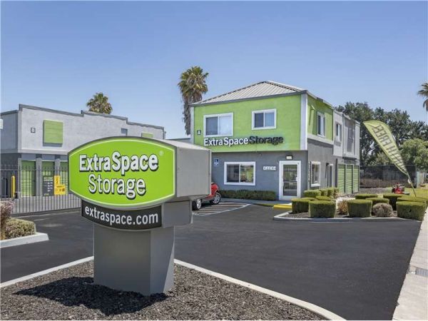 Extra Space Storage - 1382 - Pleasanton - Old Santa Rita Road - 3722 Old Santa Rita Road