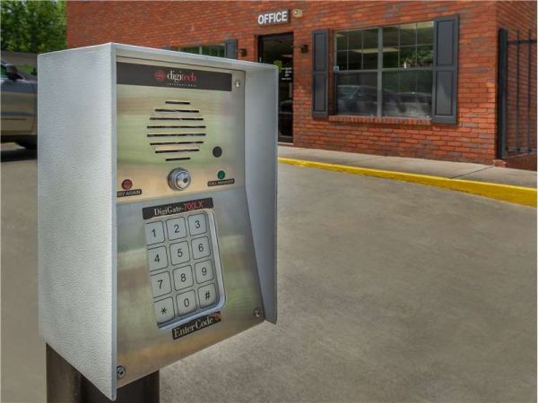 Extra Space Storage - 8163 - Douglasville - 2376 Fairburn - 2376 Fairburn Road