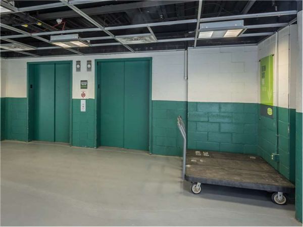 Extra Space Storage - 1439 - Baltimore - N Howard St - 2400 North Howard Street