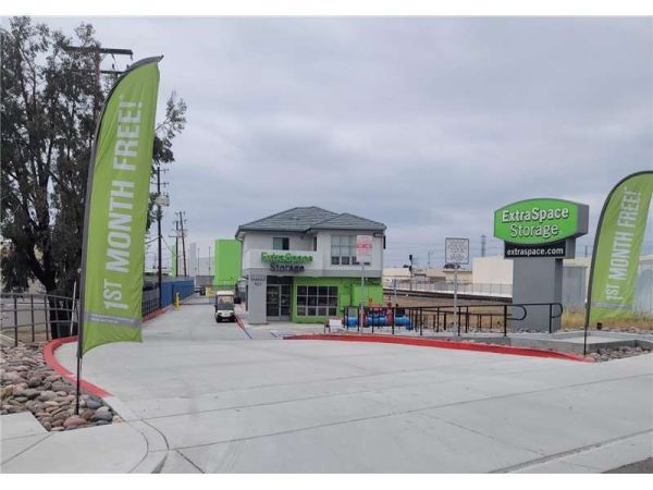 Extra Space Storage - 1524 - Anaheim - 1705 S State College Blvd - 1705 South State College Boulevard