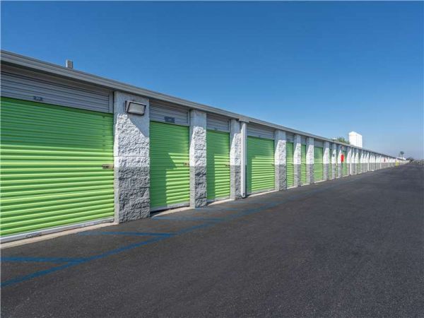 Extra Space Storage - 1529 - North Hollywood - 7400 Coldwater Canyon Ave - 7400 Coldwater Canyon Avenue