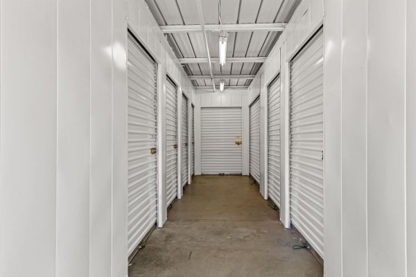 Extra Space Storage - 1539 - Van Nuys - 15101 Raymer St - 15101 Raymer Street