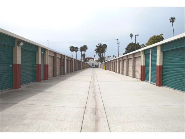 Extra Space Storage - 1540 - Ventura - 375 S Laurel St - 375 South Laurel Street