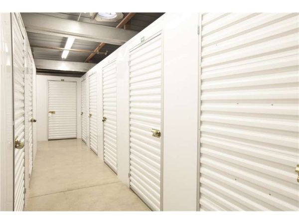 Extra Space Storage - 1540 - Ventura - 375 S Laurel St - 375 South Laurel Street