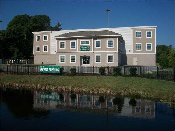 Extra Space Storage - 1579 - Chesapeake - Poplar Hill Rd - 200 Poplar Hill Road
