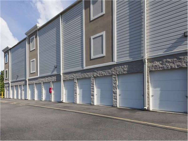 Extra Space Storage - 1579 - Chesapeake - Poplar Hill Rd - 200 Poplar Hill Road