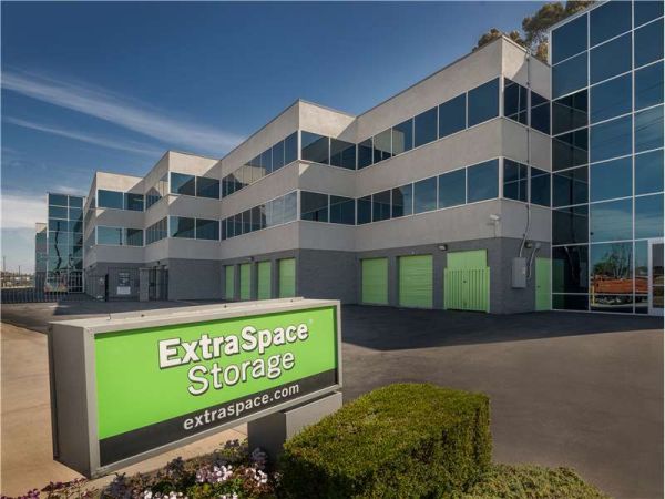 Extra Space Storage - 1671 - Hawthorne - La Cienega Blvd - 12714 South La Cienega Boulevard