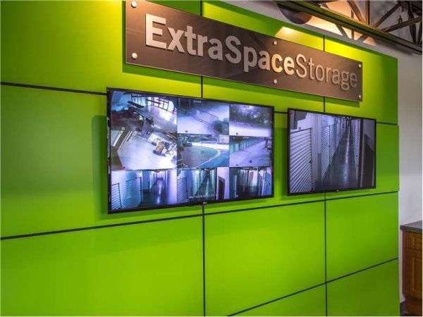 Extra Space Storage - 1687 - Alpharetta - Jones Bridge Rd - 11640 Jones Bridge Road