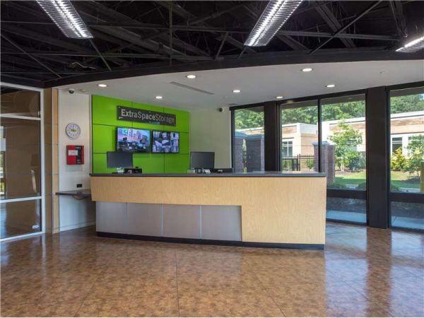 Extra Space Storage - 1696 - Kennesaw - George Busbee Pkwy - 4105 George Busbee Parkway Northwest