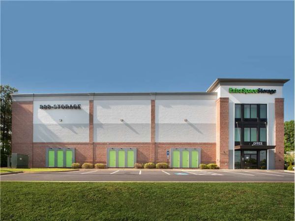 Extra Space Storage - 1696 - Kennesaw - George Busbee Pkwy - 4105 George Busbee Parkway Northwest