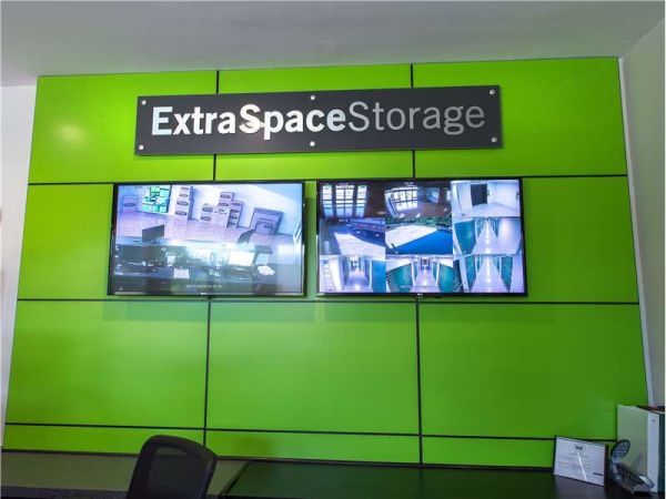 Extra Space Storage - 1696 - Kennesaw - George Busbee Pkwy - 4105 George Busbee Parkway Northwest