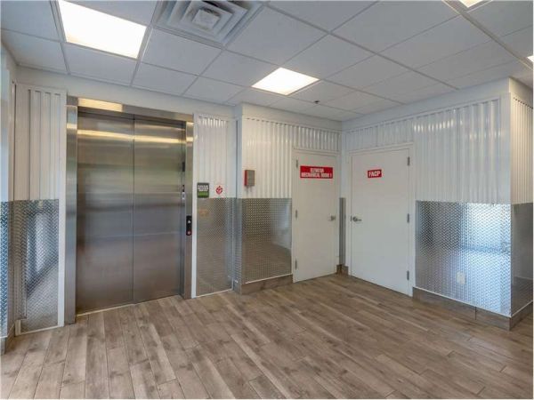 Extra Space Storage - 8727 - Atlanta - Lindbergh Dr - 1085 Lindbergh Drive Northeast