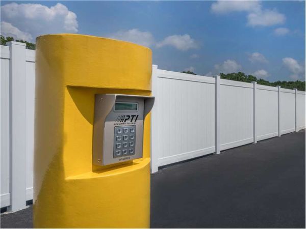 Extra Space Storage - 1868 - St Petersburg - Gandy Blvd - 2950 Gandy Boulevard