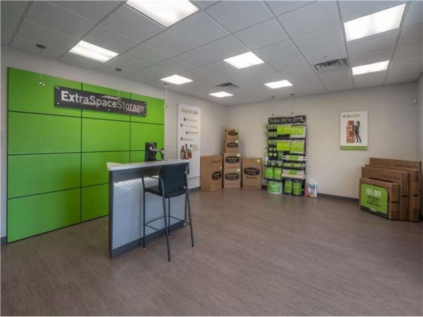 Extra Space Storage - 1868 - St Petersburg - Gandy Blvd - 2950 Gandy Boulevard