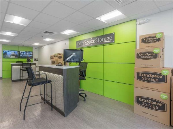 Extra Space Storage - 1860 - Philadelphia - Leverington Ave - 59 Leverington Avenue