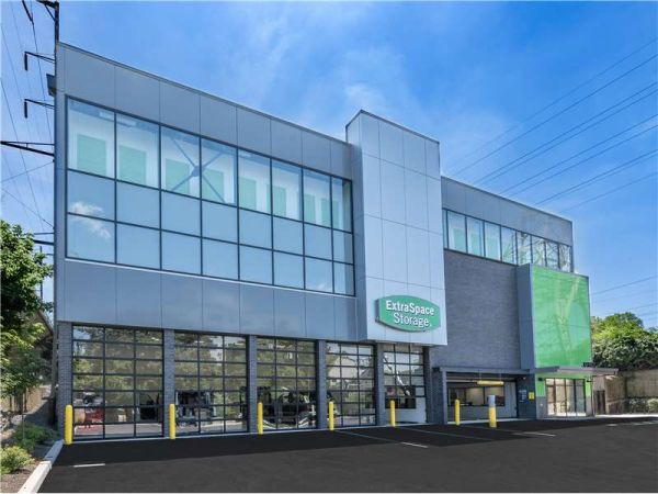 Extra Space Storage - 1860 - Philadelphia - Leverington Ave - 59 Leverington Avenue