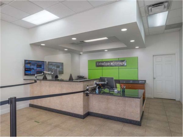 Extra Space Storage - 7198 - Pompano Beach - Dixie Hwy - 1000 South Dixie Highway East