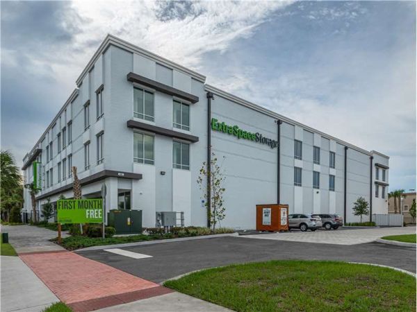Extra Space Storage - 7306 - Orlando - Primrose Dr - 408 North Primrose Drive