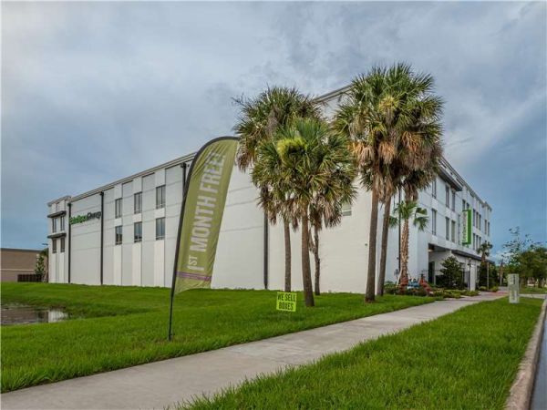 Extra Space Storage - 7306 - Orlando - Primrose Dr - 408 North Primrose Drive