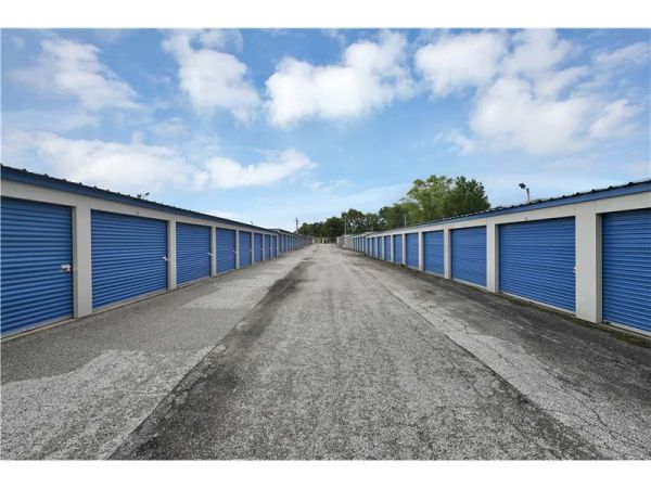 Extra Space Storage - 2112 - Sullivan - Section St - 1912 North Section Street