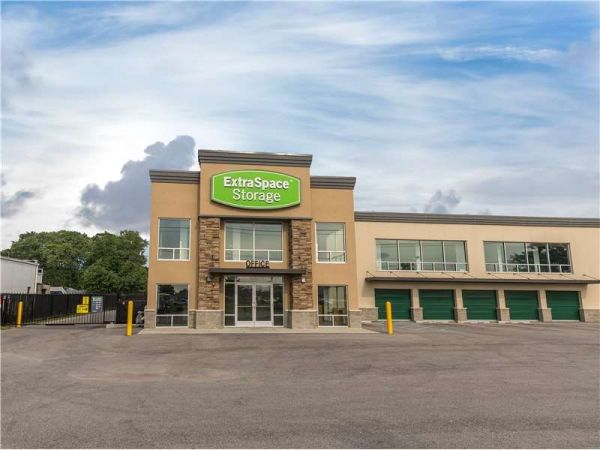 Extra Space Storage - 8639 - Greenwood - US 31 - 739 U.S. 31 South