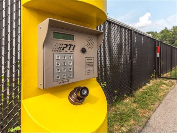 Extra Space Storage - 8639 - Greenwood - US 31 - 739 U.S. 31 South
