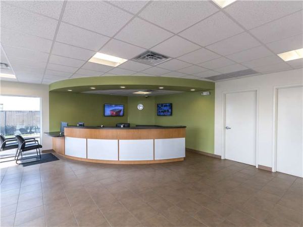Extra Space Storage - 8639 - Greenwood - US 31 - 739 U.S. 31 South