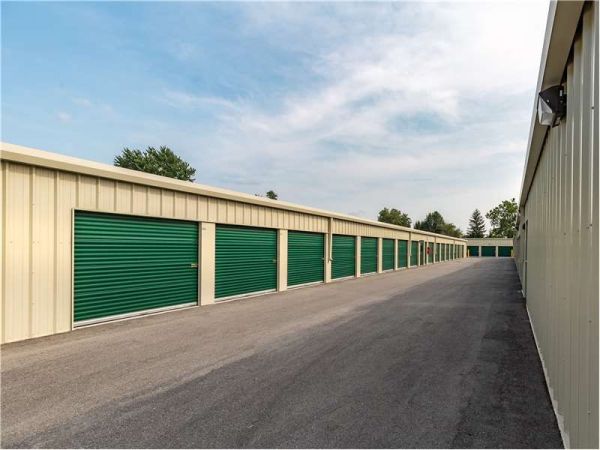 Extra Space Storage - 8639 - Greenwood - US 31 - 739 U.S. 31 South
