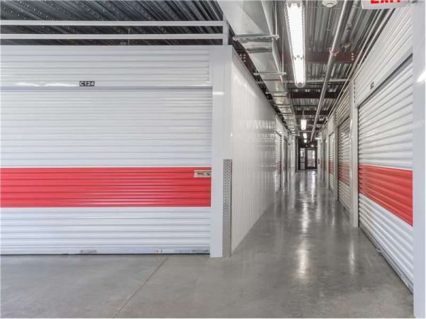 Extra Space Storage - 8826 - Carmel - 146th Street - 4420 East 146Th Street
